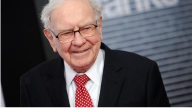 as-warren-buffett-steps-down,-is-it-time-for-ai-to-take-the-helm?